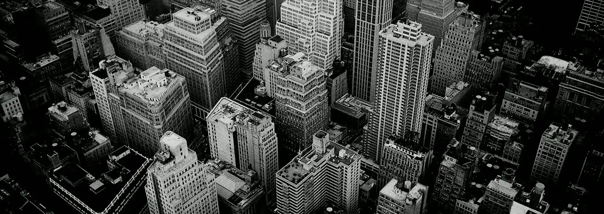 Stadtsilhouette bei Nacht